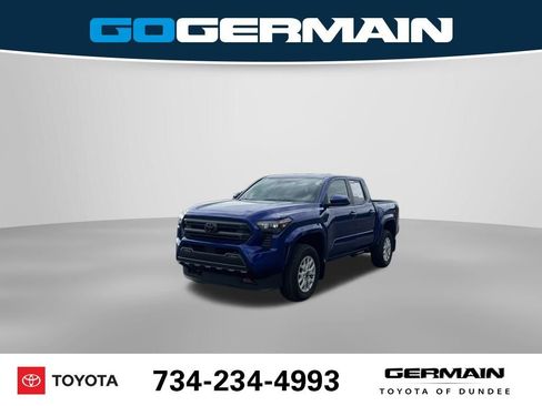 Used 2025 Toyota Tacoma SR5 AWD/4WD image 1