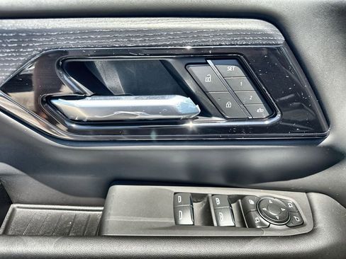 New 2026 GMC Yukon XL AT4 Ultimate w/ LPO, Floor Liner Package AWD/4WD image 22