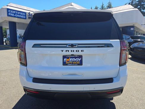 Used 2021 Chevrolet Tahoe Z71 w/ Luxury Package AWD/4WD image 6