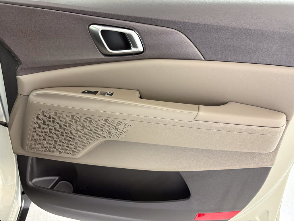 New 2026 Kia Carnival EX FWD image 48
