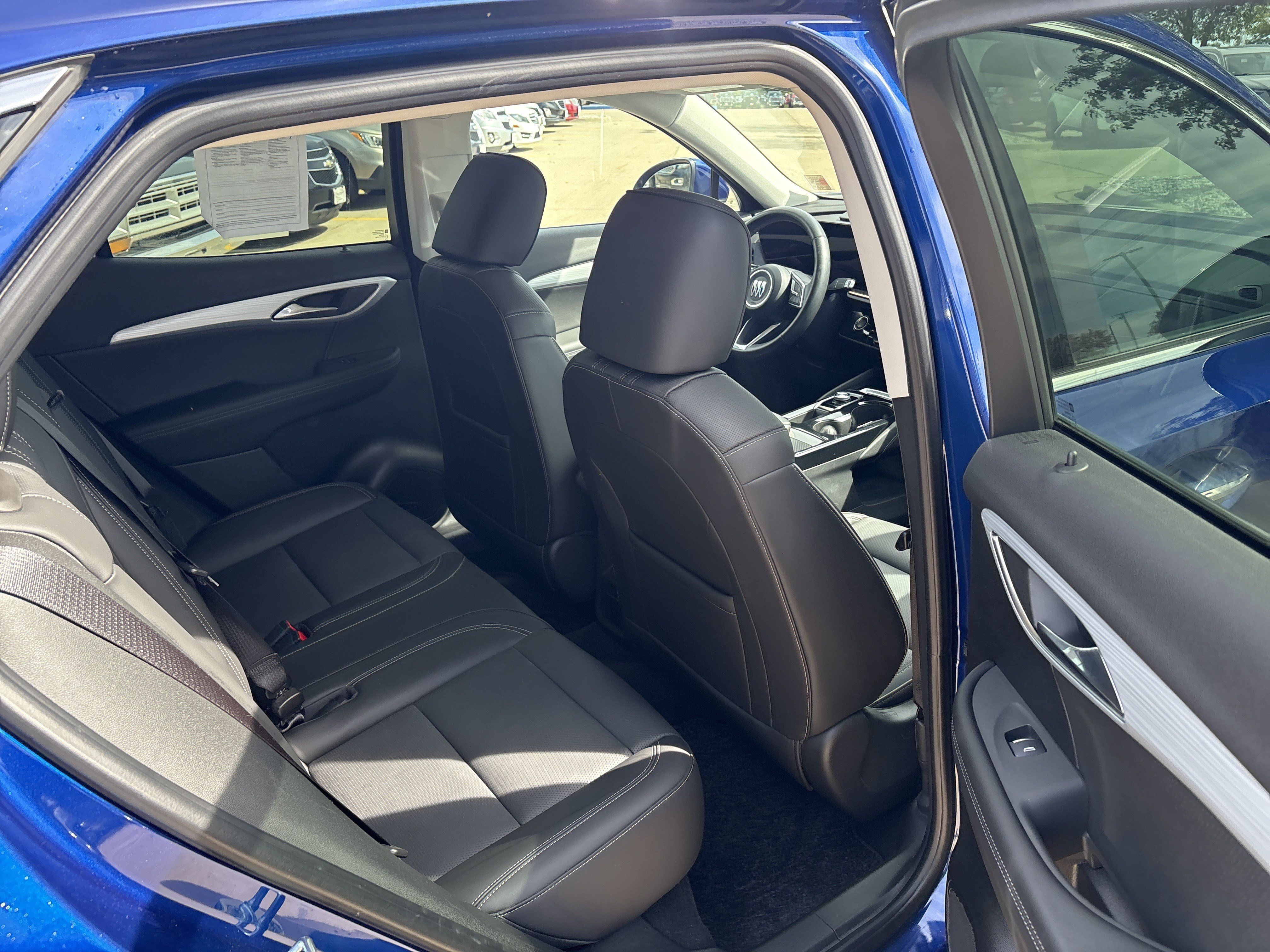 Used 2024 Buick Envision Avenir AWD/4WD image 14