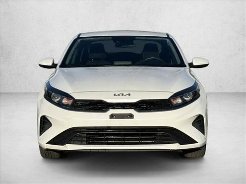 Used 2024 Kia Forte LXS image 2