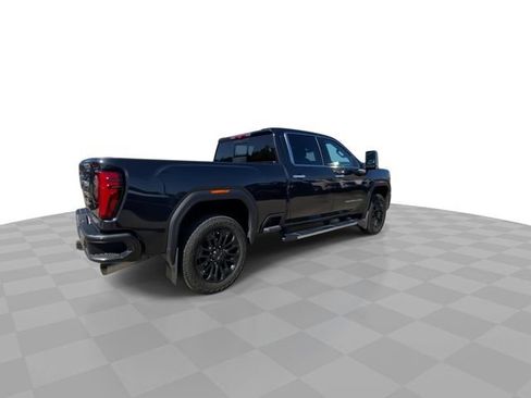 Used 2024 GMC Sierra 2500 Denali w/ Denali Reserve Package AWD/4WD image 2
