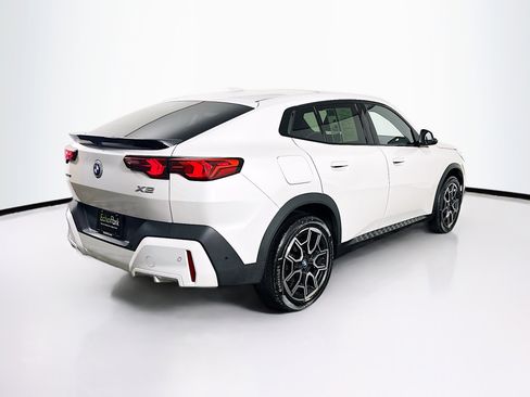 Used 2025 BMW X2 xDrive28i image 9