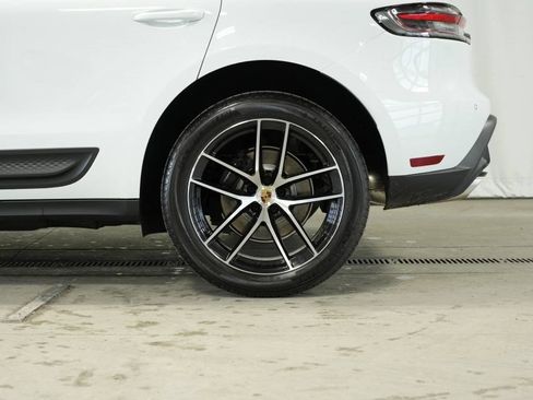 New 2025 Porsche Macan image 42