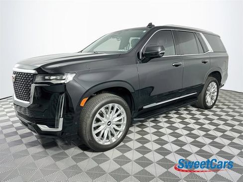 Used 2024 Cadillac Escalade Premium Luxury AWD/4WD image 3