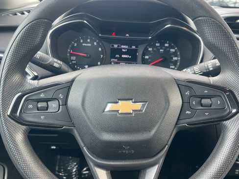 Used 2022 Chevrolet TrailBlazer LT w/ Convenience Package image 21
