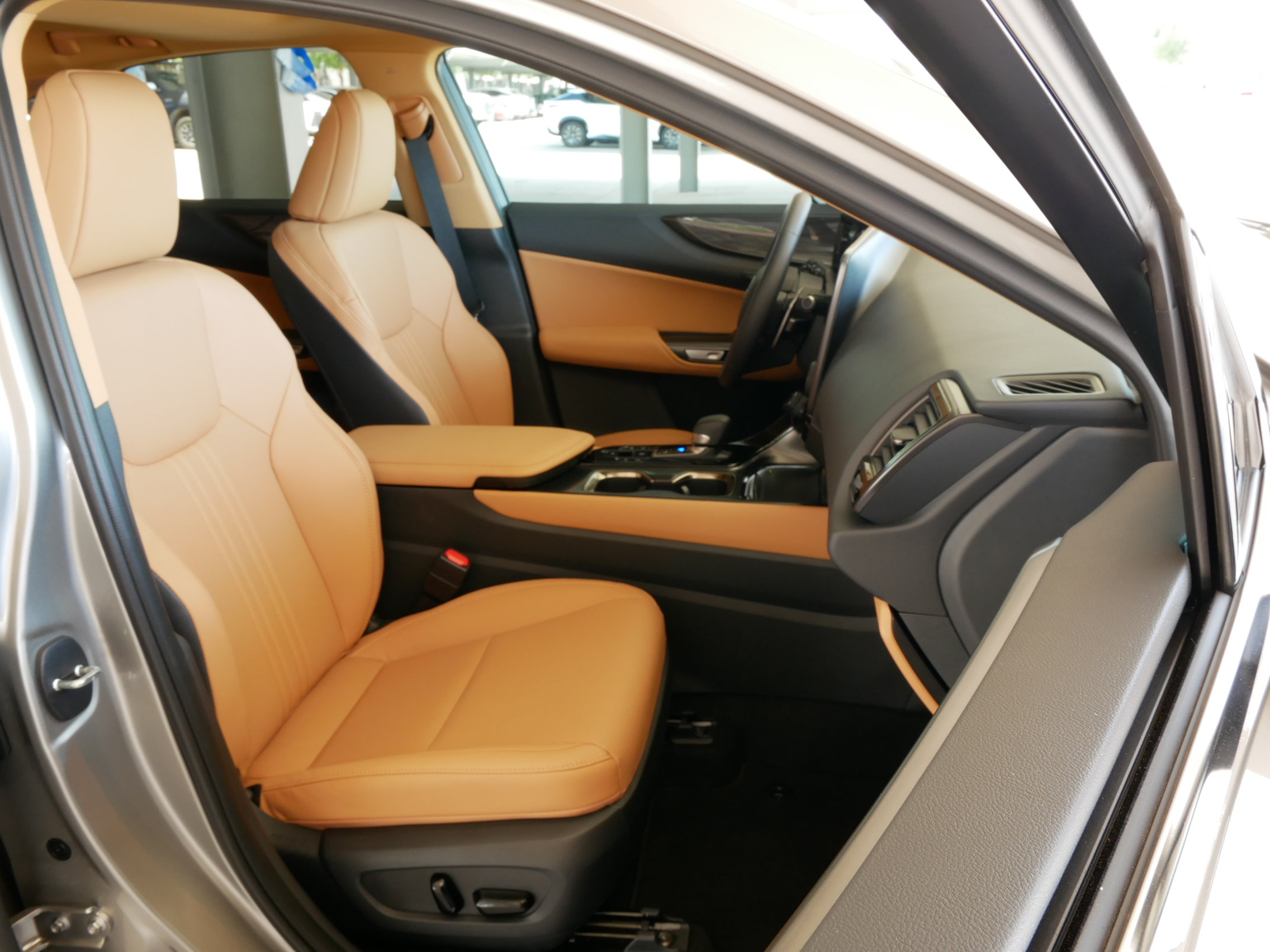 Certified 2026 Lexus NX 350 AWD w/ Accessory Package (2T) image 8