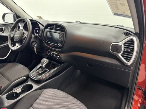 Used 2024 Kia Soul LX w/ Option Group 015 FWD image 25
