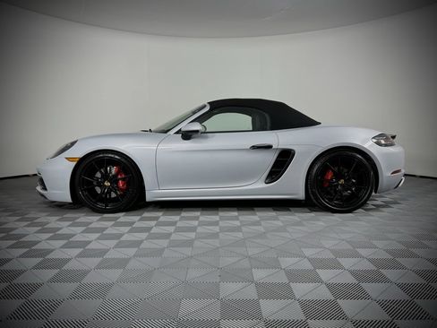 Used 2024 Porsche 718 Boxster S image 3