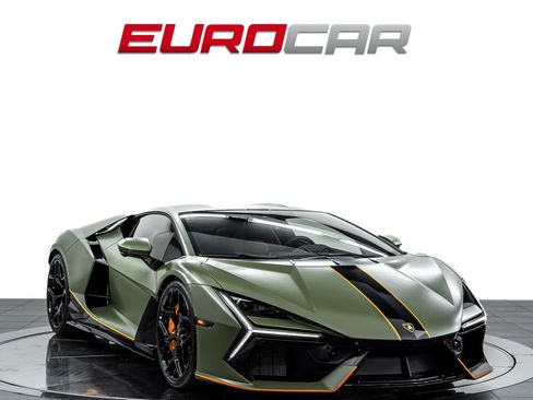Used 2025 Lamborghini Revuelto AWD/4WD image 7