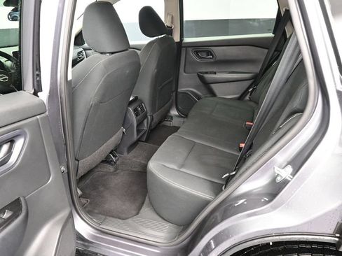 Used 2024 Nissan Rogue S AWD/4WD image 16