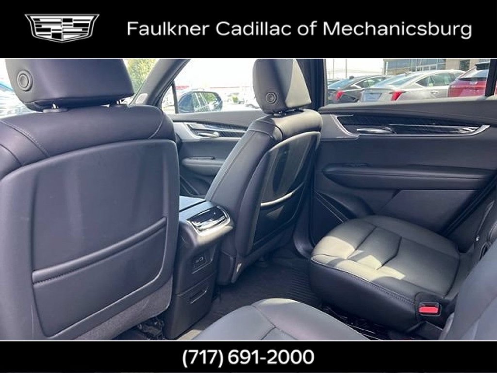 Used 2023 Cadillac XT6 Premium Luxury w/ LPO, Floor Liner Package AWD/4WD image 19