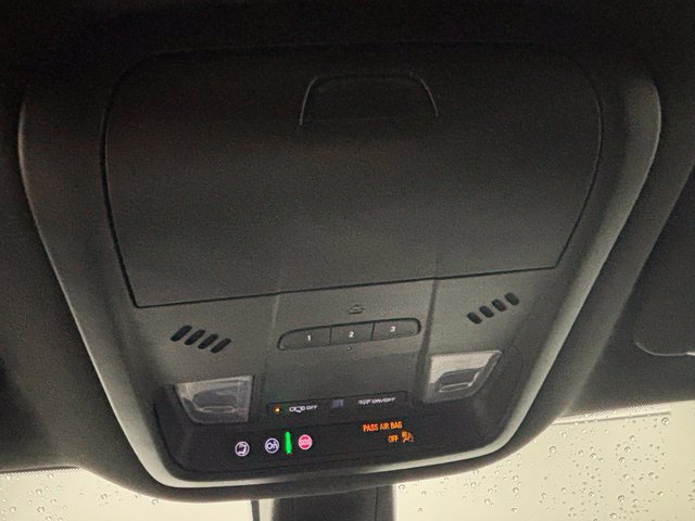 Used 2024 Buick Enclave Essence w/ Sport Touring Edition AWD/4WD image 43
