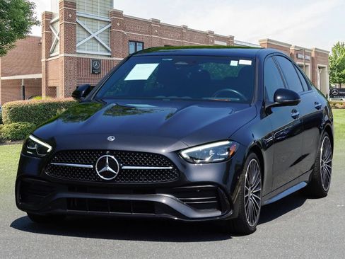 Used 2024 Mercedes-Benz C 300 Sedan image 4