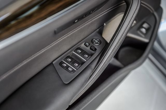 Used 2021 BMW 530i RWD image 56