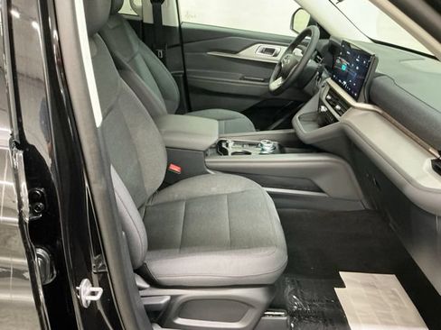 New 2026 Ford Explorer Active AWD/4WD image 21