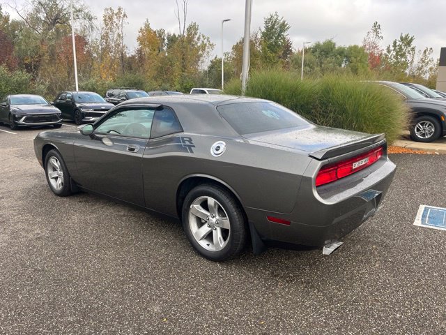 Used 2009 Dodge Challenger R/T RWD image 4