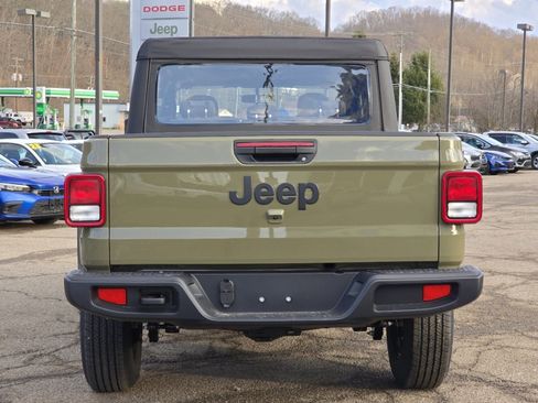 New 2026 Jeep Gladiator Sport image 8