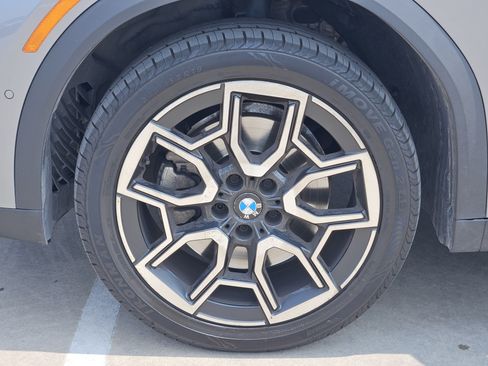 Used 2025 BMW X2 xDrive28i AWD/4WD image 14