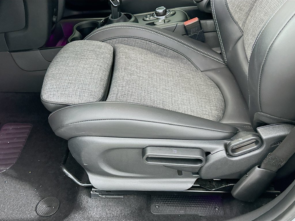 Certified 2024 MINI Cooper Countryman S FWD image 20