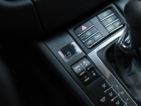 Used 2017 Porsche Macan GTS w/ Premium Package Plus image 29