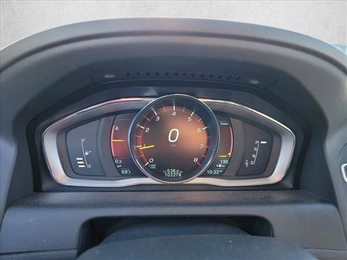 Used 2015 Volvo XC60 T5 Premier image 18