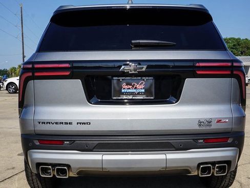 Used 2025 Chevrolet Traverse Z71 w/ LPO, Floor Liner Package image 6