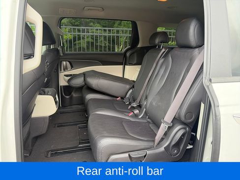 Used 2023 Kia Carnival LX FWD image 24