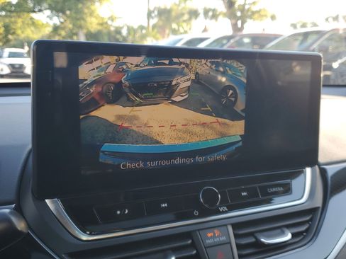 Certified 2023 Nissan Altima 2.5 SR w/ SR Premium Package image 8