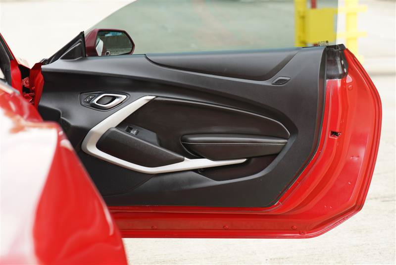 Used 2016 Chevrolet Camaro SS RWD image 69