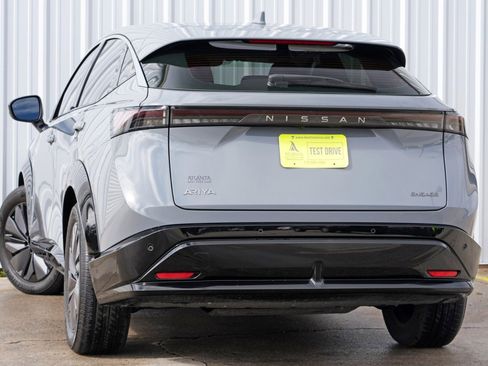 Used 2024 Nissan Ariya Engage image 5