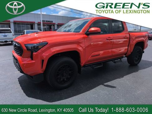 Used 2024 Toyota Tacoma TRD Sport AWD/4WD image 1