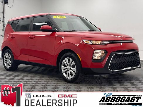 Used 2022 Kia Soul LX FWD image 1