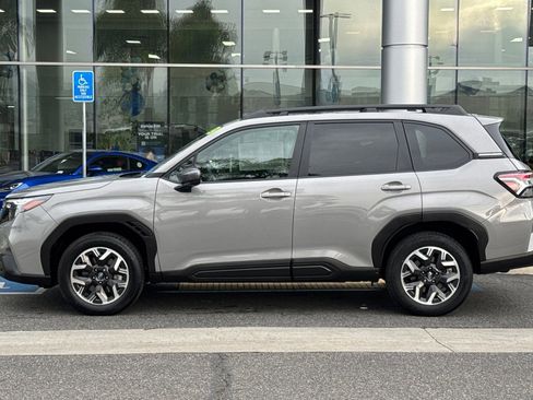 Certified 2025 Subaru Forester Premium image 9