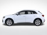 Used 2024 Audi Q3 2.0T Premium w/ Convenience Package image 2