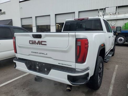 Used 2025 GMC Sierra 2500 Denali w/ Denali Reserve Package image 4