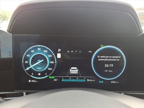 Certified 2025 Hyundai Elantra Limited image 26