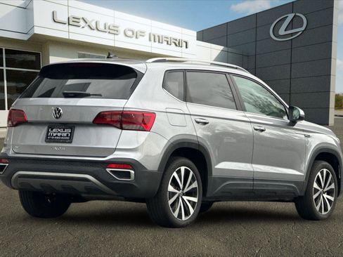 Used 2023 Volkswagen Taos SE image 8