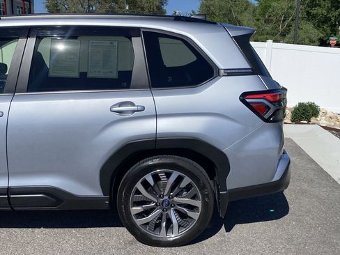 Certified 2025 Subaru Forester Touring AWD/4WD image 4