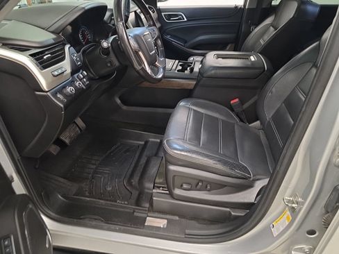 Used 2018 GMC Yukon XL Denali w/ Open Road Package AWD/4WD image 12