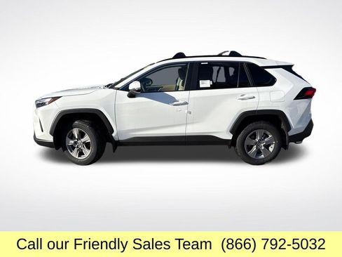 New 2025 Toyota RAV4 XLE w/ Convenience Package image 2