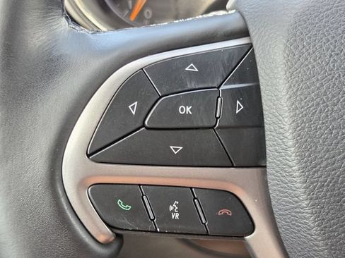 Used 2019 Jeep Grand Cherokee High Altitude AWD/4WD image 23