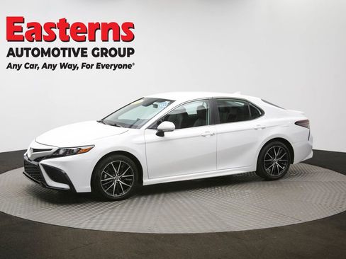 Used 2024 Toyota Camry SE image 56