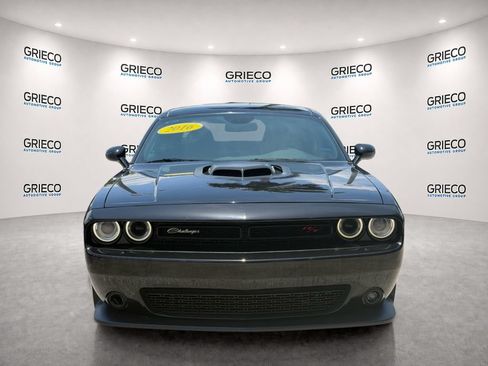 Used 2016 Dodge Challenger R/T Scat Pack RWD image 2