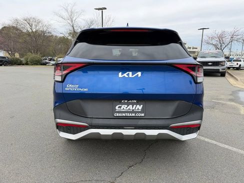 Used 2023 Kia Sportage EX image 6
