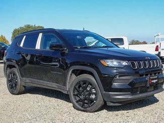 New 2026 Jeep Compass Latitude w/ Quick Order Package 29K video 2