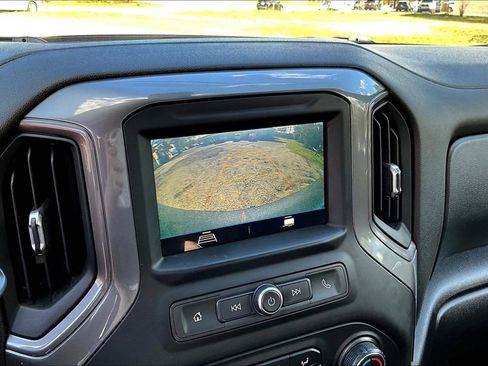 Used 2019 Chevrolet Silverado 1500 Custom w/ Custom Value Package image 15