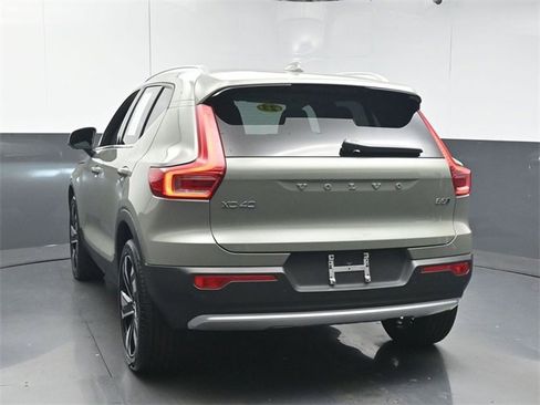 Used 2023 Volvo XC40 B5 Plus w/ Protection Package Premier image 6
