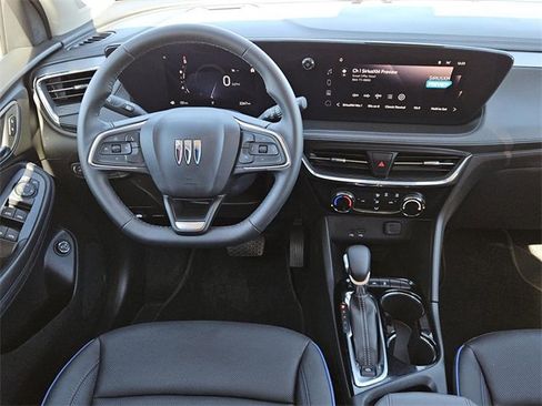 Used 2025 Buick Encore GX Sport Touring image 11